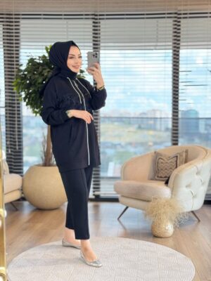 3034 Ortası Tül Çiçekli Fermuarlı Takım Siyah