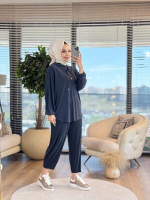 34831 Konik Pantolonlu Kapşonlu Takım Siyah