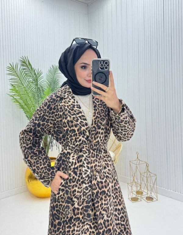 Leopar Desenli Tesettür Kaban  Leopar - Görsel 3